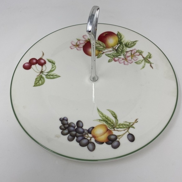 Ashbury Serving Plate with Handle - Picture 1 of 14